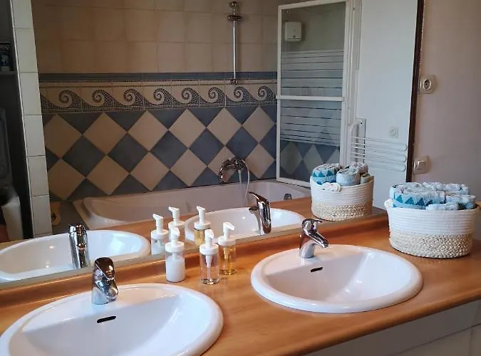 Bed & Breakfast Chez Nathalie Et Raphael Grane